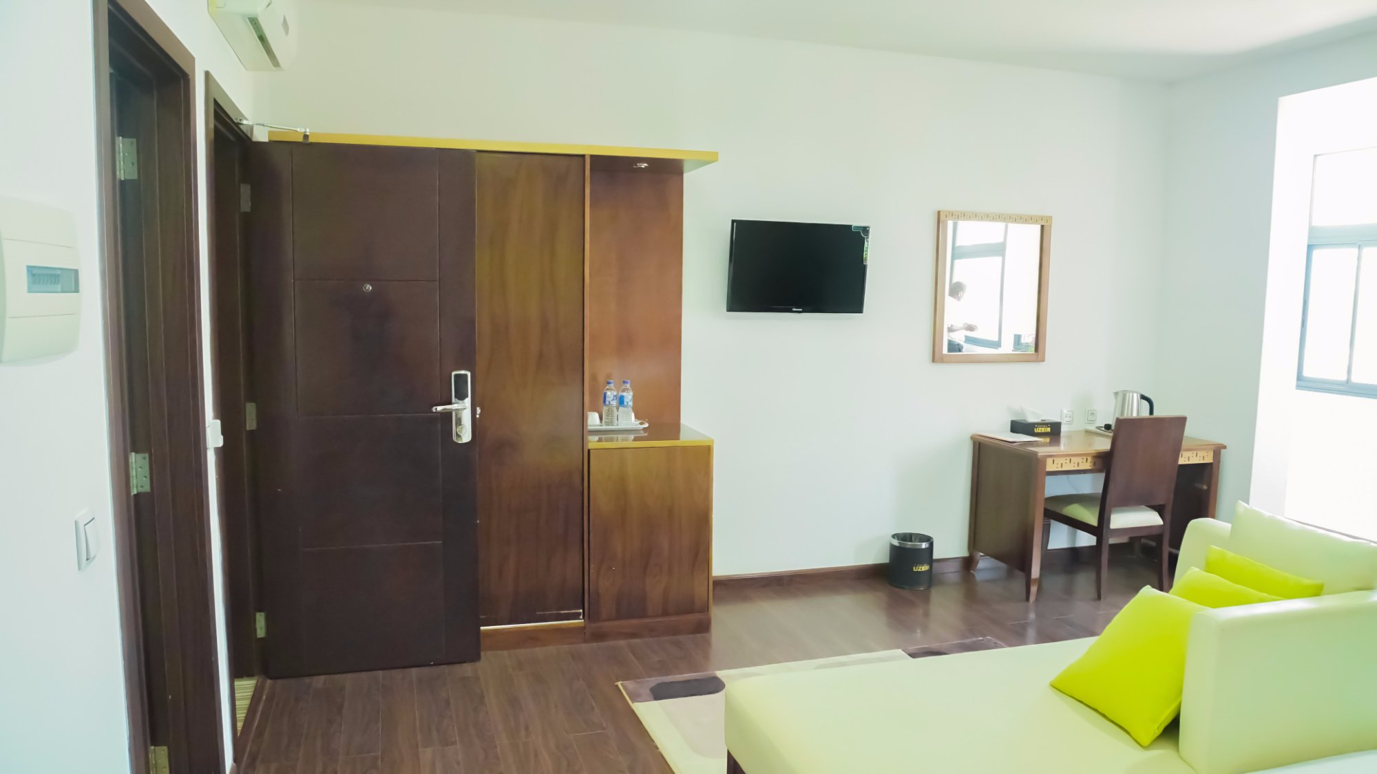 HOTEL UZEIR